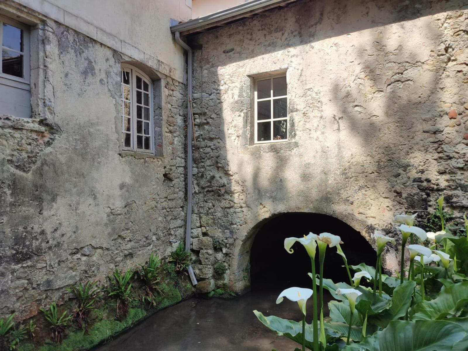 Chambre D'Hotes Le Moulin De Moulis Exterior foto