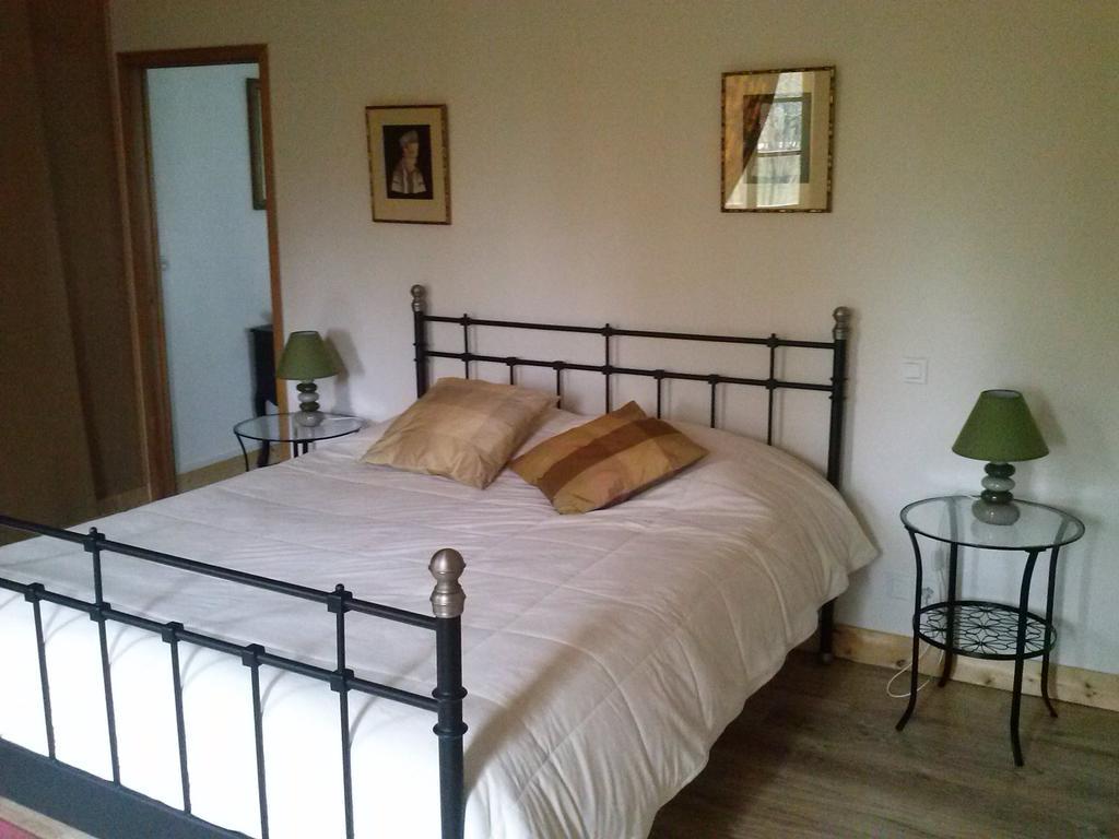 Chambre D'Hotes Le Moulin De Moulis Habitación foto